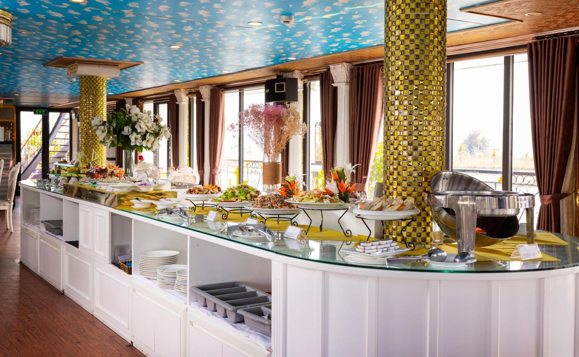 Halong Aquamarine Royal Cruise Hotel Ha Long Exterior photo