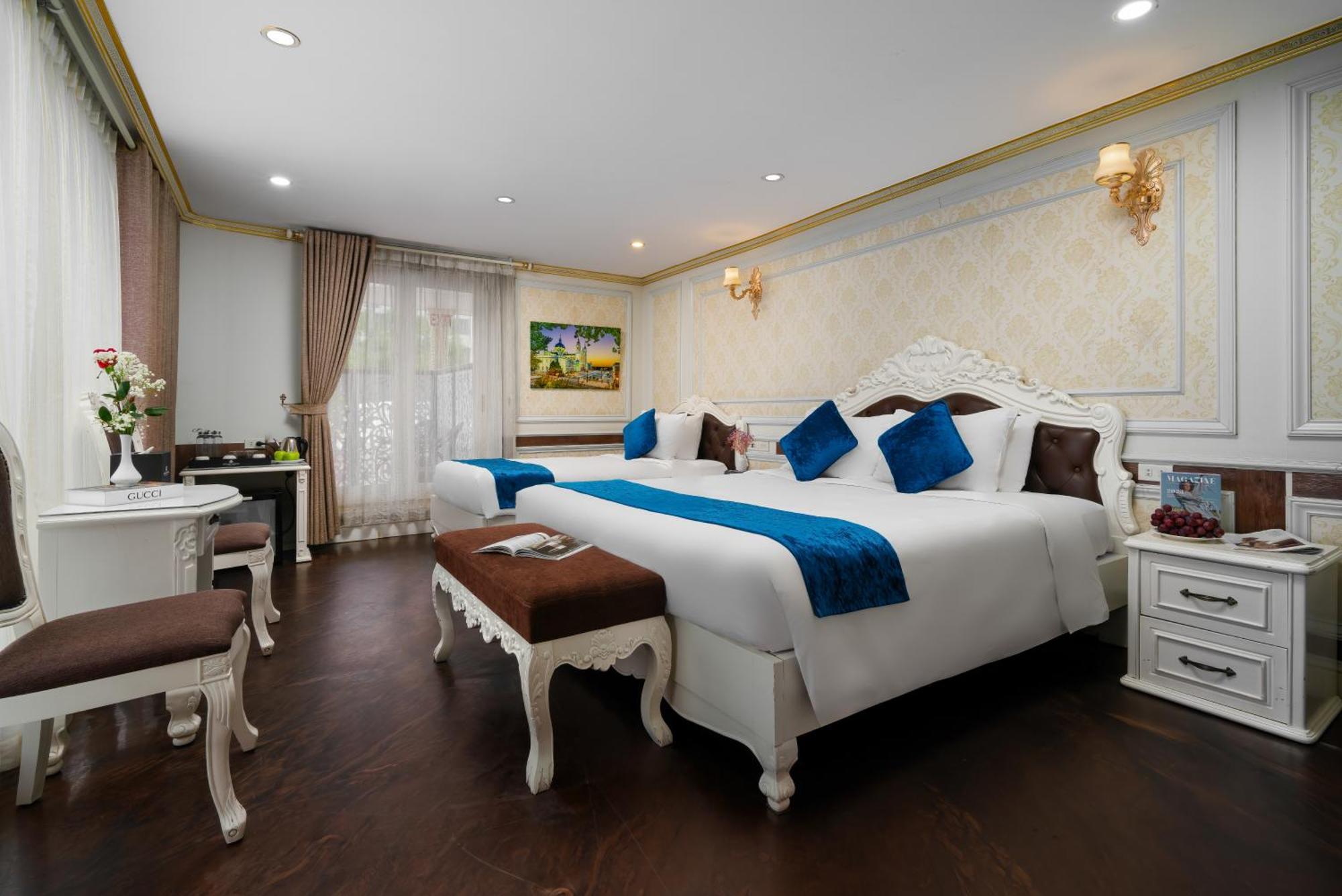Halong Aquamarine Royal Cruise Hotel Ha Long Exterior photo